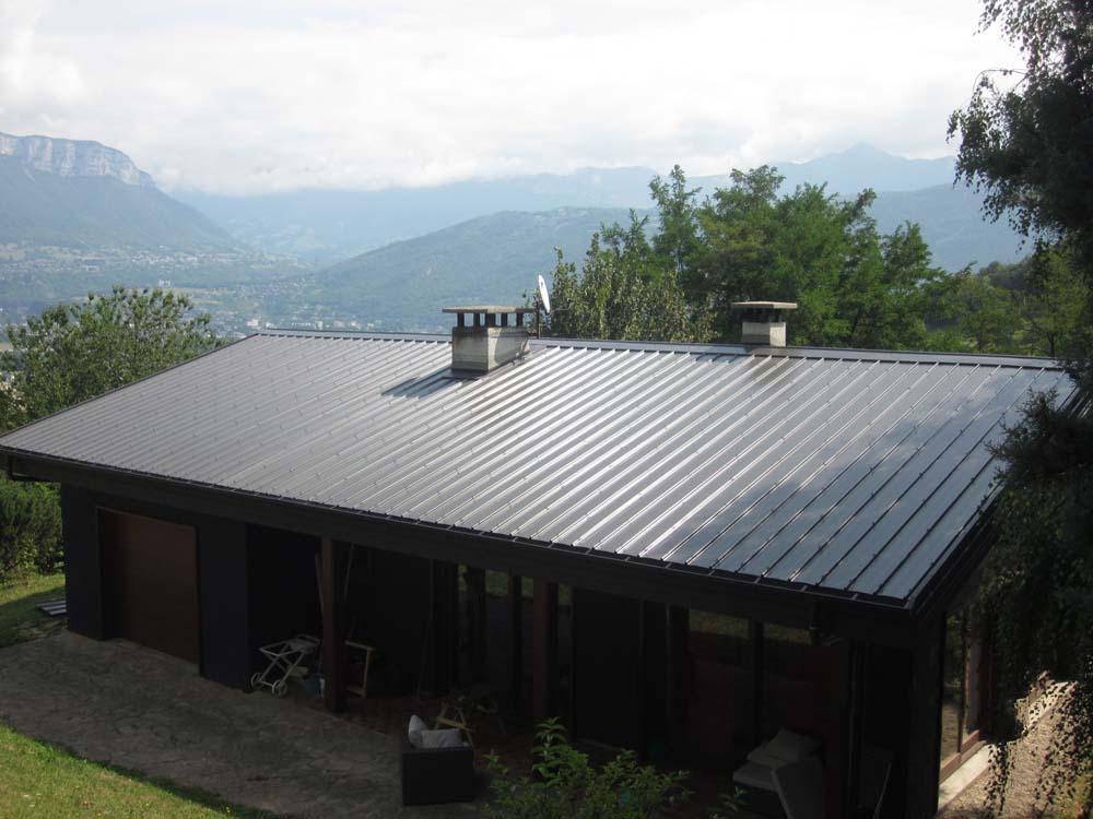 couverture de toit en tôle
