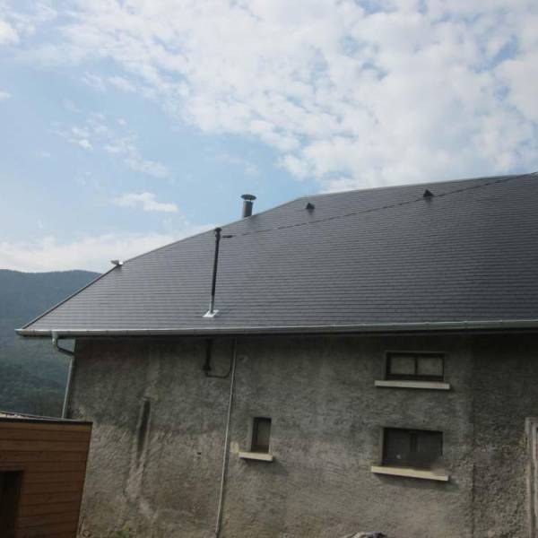 couverture de toit en ardoises
