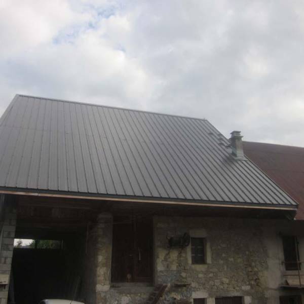 couverture de toit en tôle